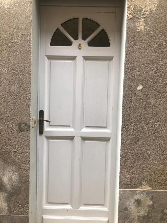 Maison De Dans Citee Medievale * Gourdon-en-quercy